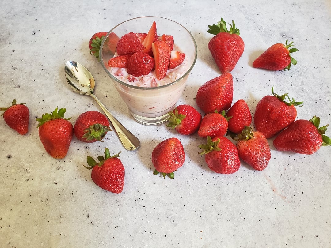 Strawberry Bircher Muesli-1
